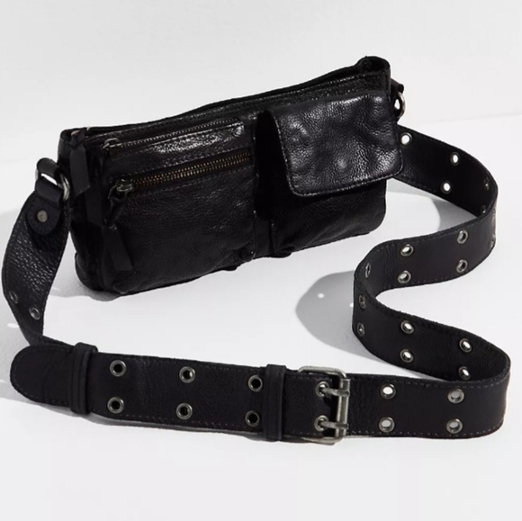 Free People Black Leather Crossbody Bag. Pouch. Fanny Bag.Size 11"×5". - Picture 3 of 11